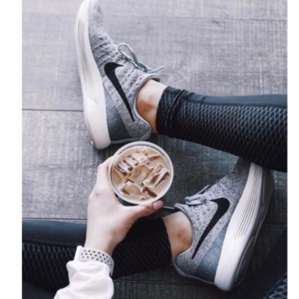 NWT Nike Lunar Epic shoes